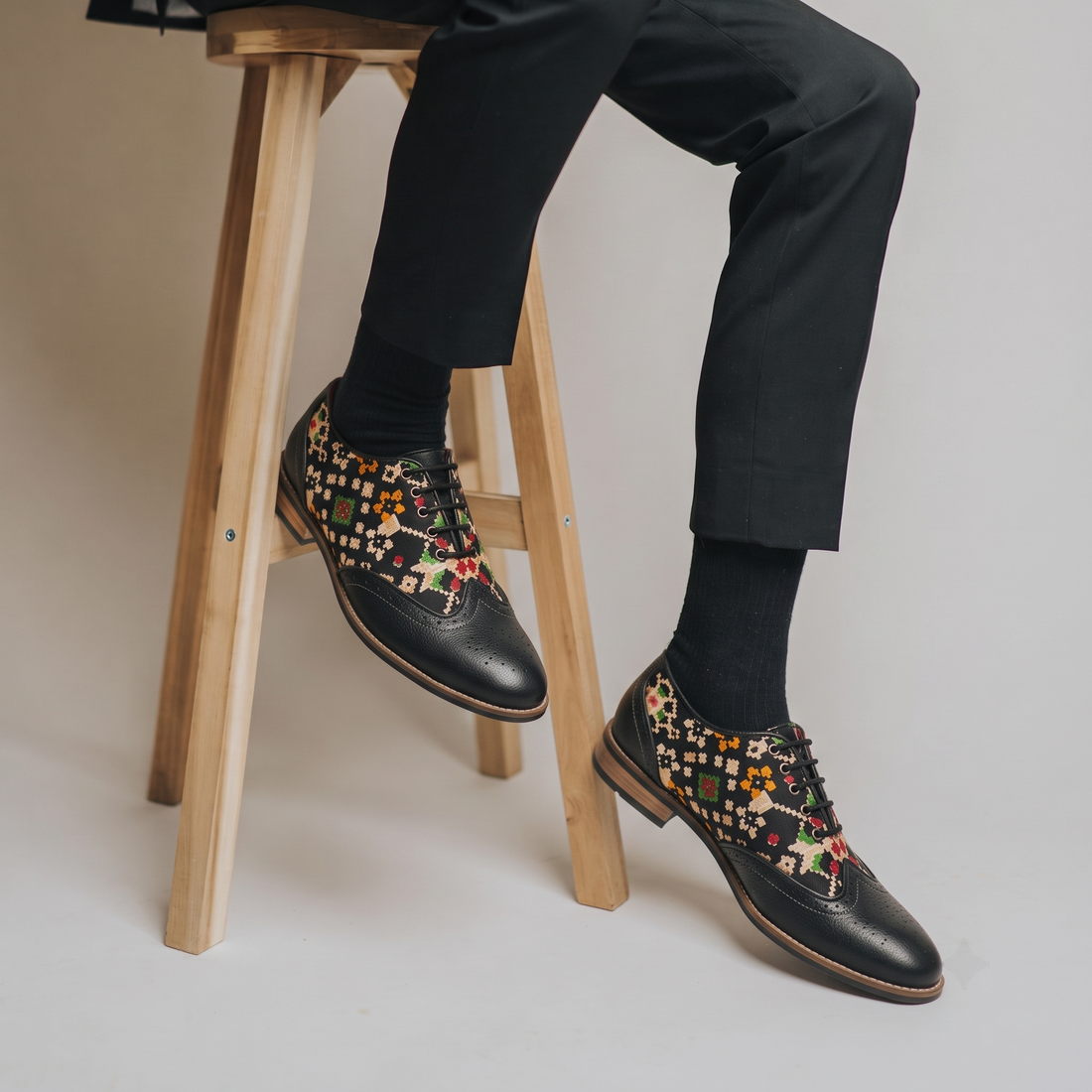Patola Oxford Brogues Men – Coal